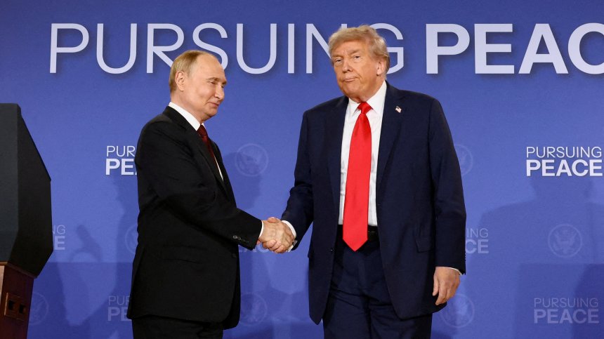 Тръмп предложи на Путин да реши войната в Украйна в 90-минутен разговор