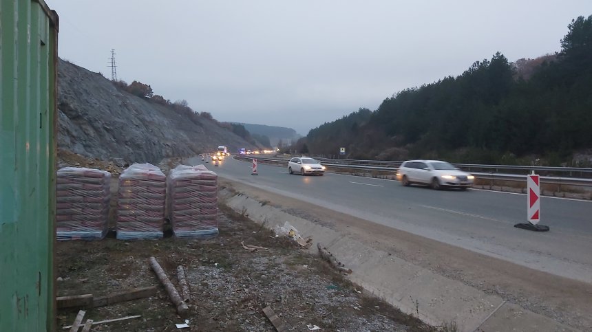 Лошата поддръжка на АМ "Струма" е една от причините за смъртта на 45-те македонци в автобус