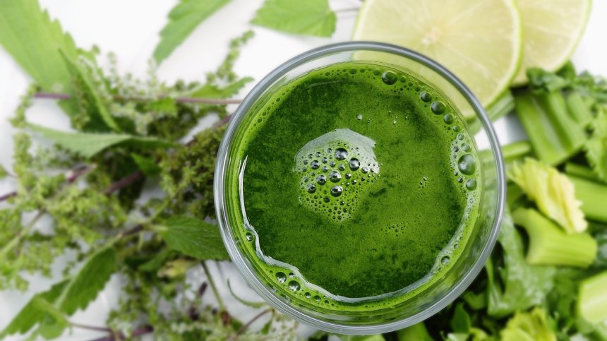 Задържате вода? С тази напитка ще се отървете от натрупаните течности