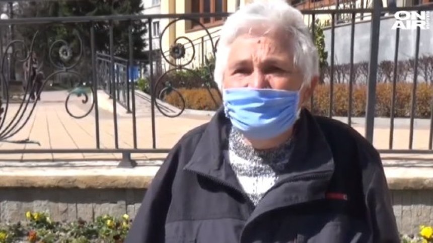 "Малко, но от сърце": 73-годишна дари пенсията си от 214 лв. на "Александровска"