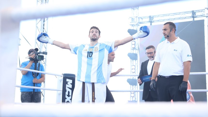 Анхел Бауза триумфира с титлата на 75 кг от KWU SENSHI World Cup за аматьори