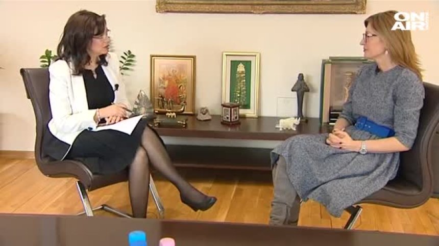Захариева: Събираме информация колко българи искат да се върнат заради Ковид-19