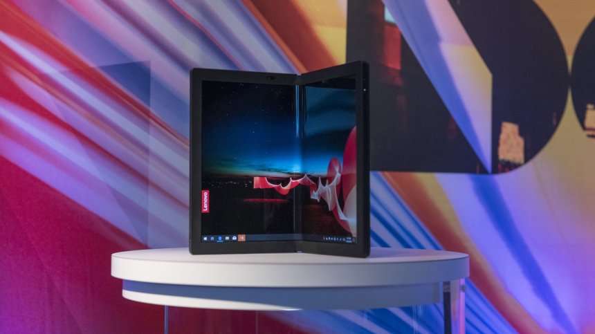Lenovo представи първия лаптпоп с огъващ се екран