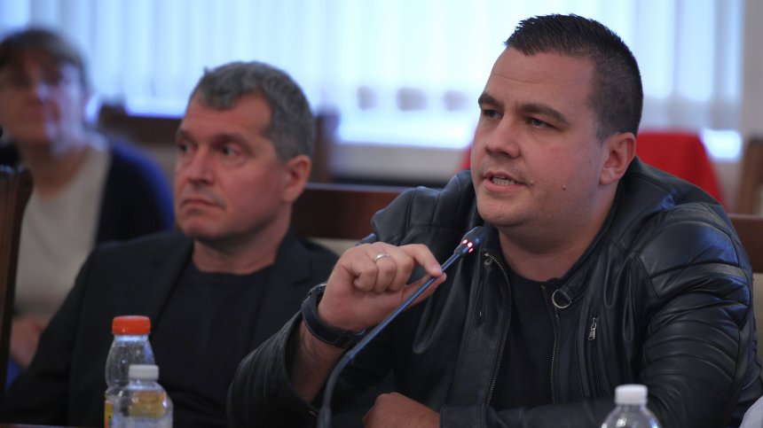 Балабанов поиска оставката на правителството: Вие сте въздух под налягане