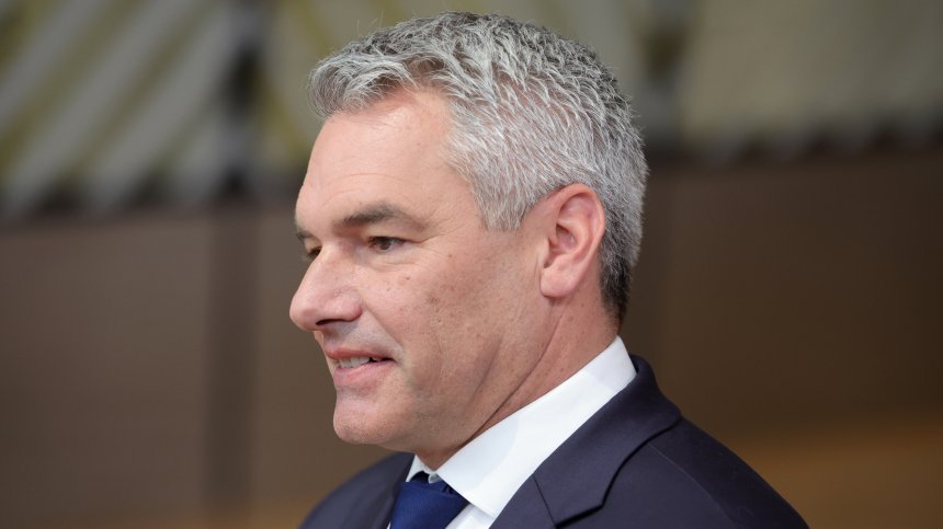 Карл Нехамер: Трябва да разберем защо австрийците избраха радикализацията пред разума