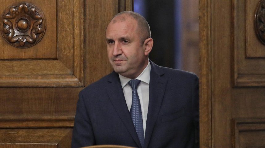Радев: Няма да дадем на Украйна нито танкове, нито изтребители, нито зенитно-ракетни комплекси