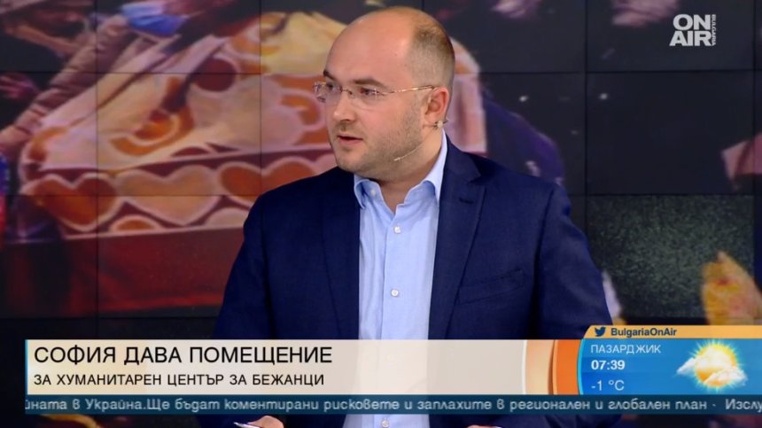 Наемодатели гонят хора, които събират дарения в офиси, СОС организира хуманитарен център
