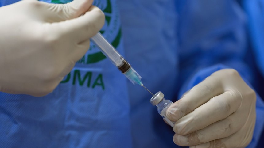 Пристигнаха още 57 600 дози от ваксината на AstraZeneca