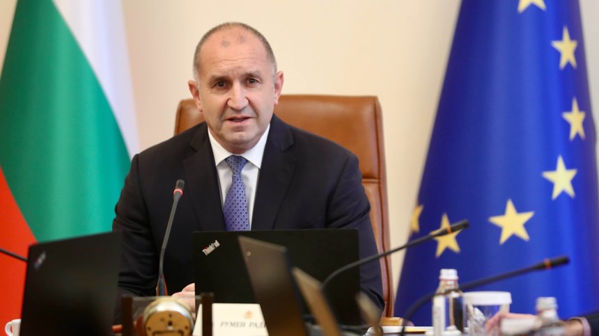 Радев: Държавата няма да се меси в цените