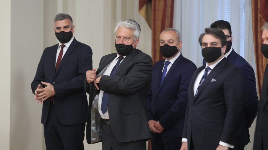 СРС скандалът се разраства, Рашков уволни шефа на "Вътрешна сигурност"