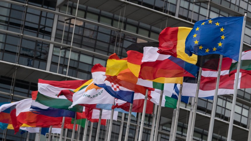 Европарламентът обсъжда има ли заплаха за демокрацията в България