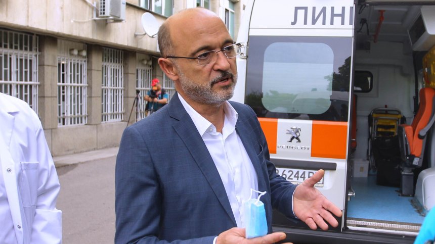 Меджидиев: Посягането срещу живота на медицински лица е абсурдно поведение