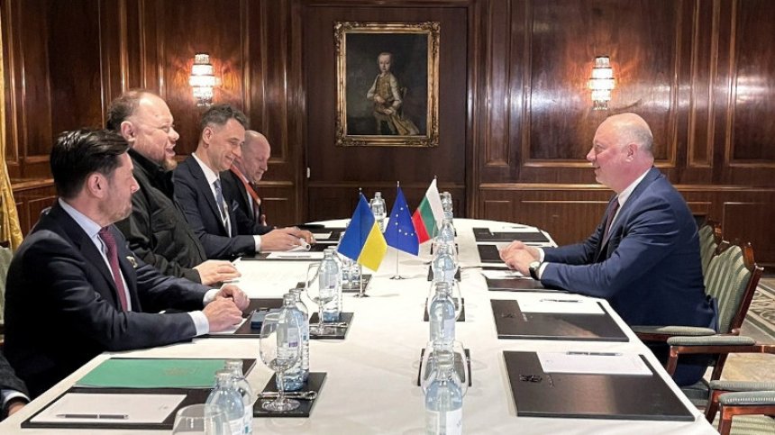 Желязков: България осъжда безмилостния руски терор с ракети и дронове