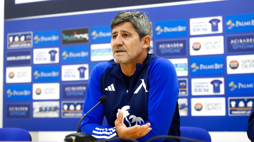 "Левски" освободи треньора Николай Костов?