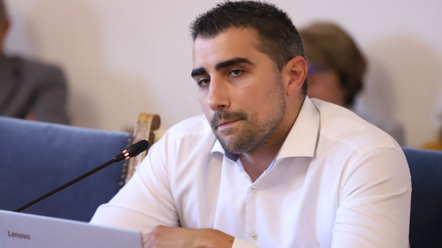 "Продължаваме промяната": Президентът ще прецени кога да разпусне НС и да насрочи избори