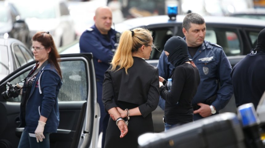 Иванчева умишлено бавела административни услуги