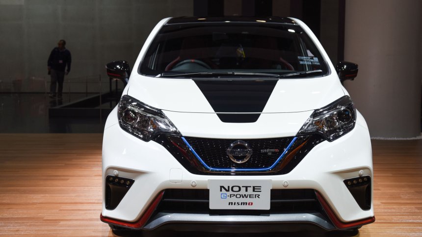 Nissan върви към пълна електрификация с новия си хибриден модел