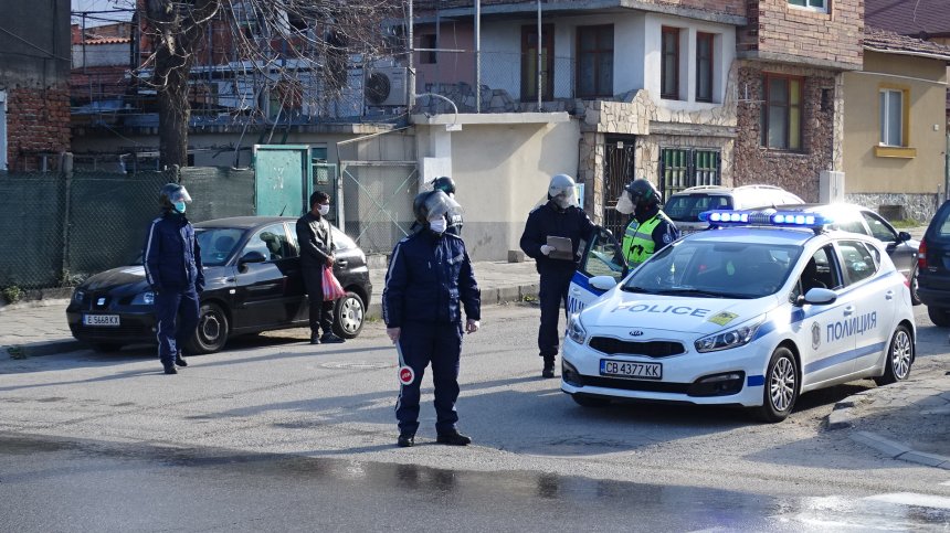 Акция в ромската махала в Благоевград, има задържани