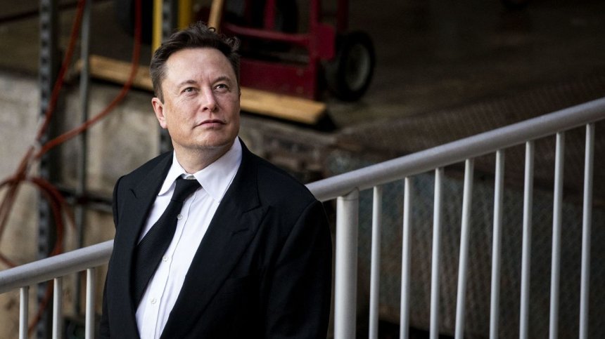 Състоянието на Мъск се "стопило" със $100 млрд., акциите на Tesla се сринаха