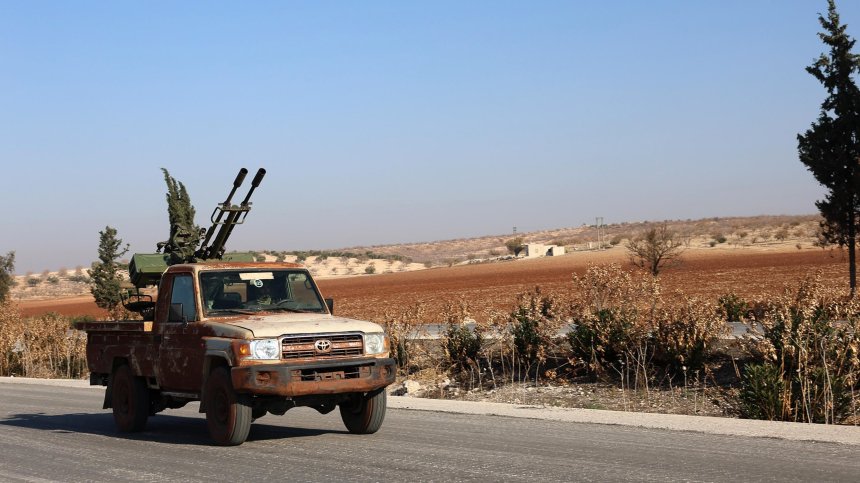 Сирийските бунтовници превзеха още 4 града и се прицелиха в Хама