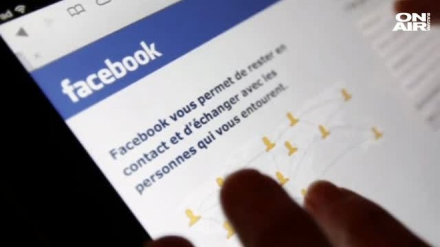 Потребители на Twitter призовават за изтриване на Facebook