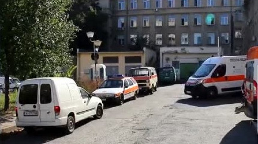 Транспортираха директора на Свищовската болница по спешност в София