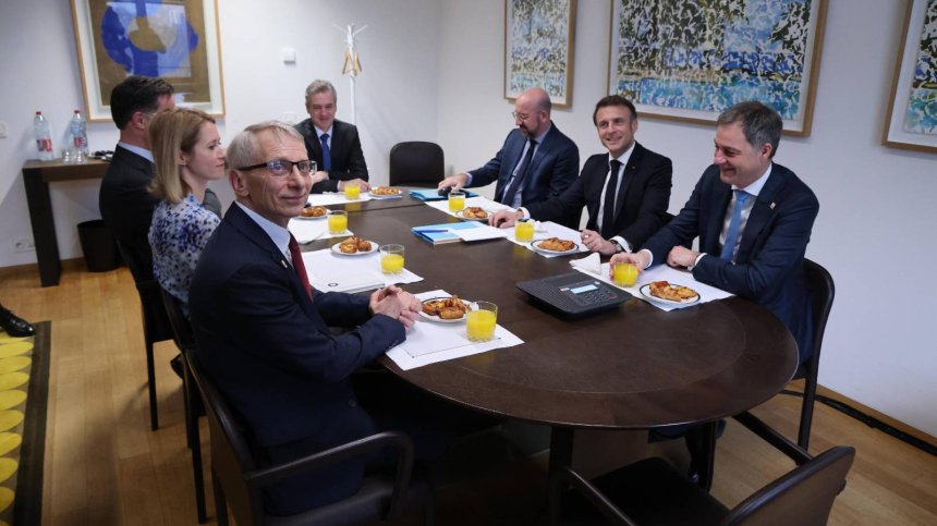 Денков обсъди европейския дневен ред с Макрон, Шарл Мишел и трима премиери