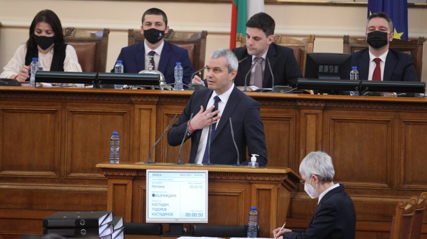Костадин Костадинов: Правителството не разбира, че ни въвлича във военен конфликт
