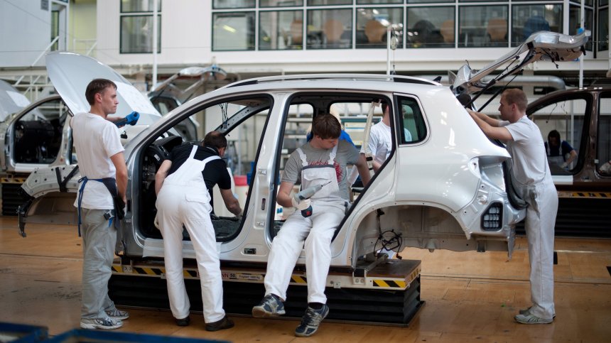Volkswagen отстъпва позиции в Китай