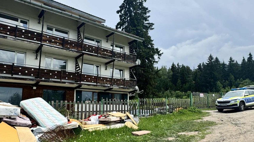 От дома в Говедарци 16 души са в болница, някои са без лични документи