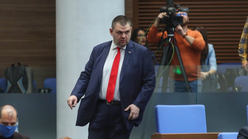 Пеевски: Ротацията трябва да се случи, пешки е редил само Радев