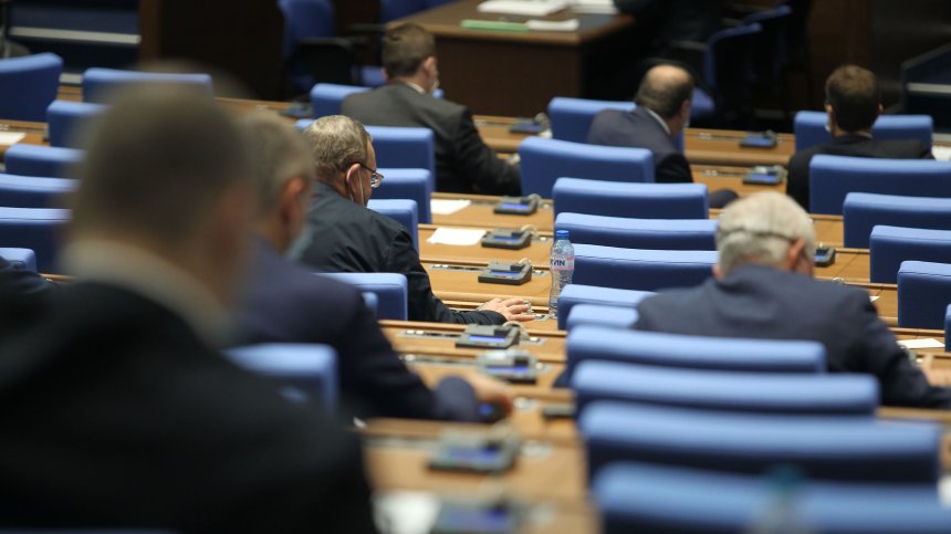 Одобряват решението за закупуване на ваксини срещу Ковид-19