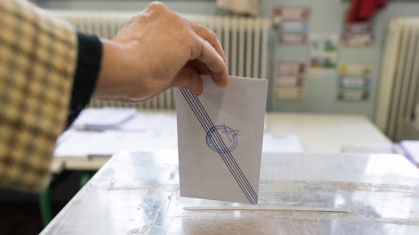 Кандидатите за ръководител на ПАСОК в Гърция отиват на втори тур