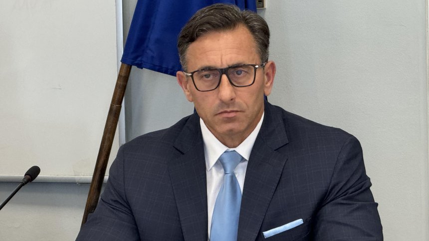 Румен Спецов е вписан в Търговския регистър като особен управител на "Лукойл"