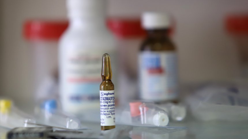 Спад в потреблението на лекарства - оздравяхме ли или се презапасихме?