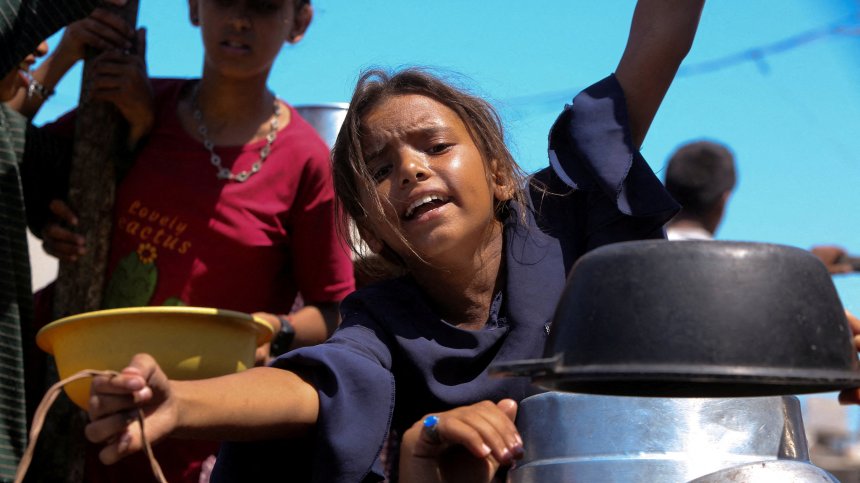 Глад и недохранване в Газа: Над 9 000 деца са хоспитализирани през октомври