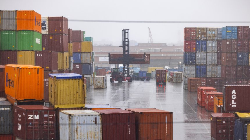 Балтимор е водещо пристанище в САЩ, икономиката може да потъне като моста