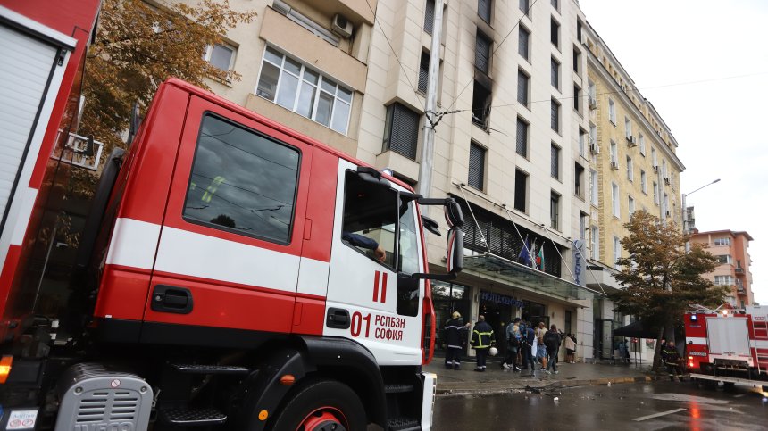 Загиналата при пожара в хотела е колумбийска гражданка, ирландец е с опасност за живота
