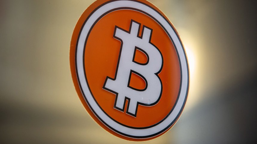 Как биткойнът намери призванието си по време на войната в Украйна