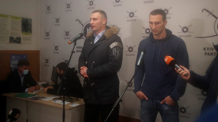 Кличко: Отложете с няколко дни завръщането си в Киев