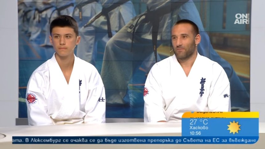 Треньорът Захари Дамянов и каратистът Каан Акиев  - комбина за медали