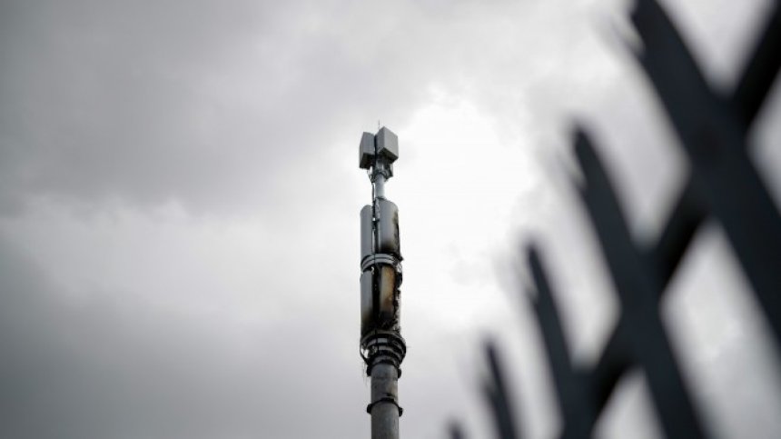 Продължават атаките върху 5G антени в Европа