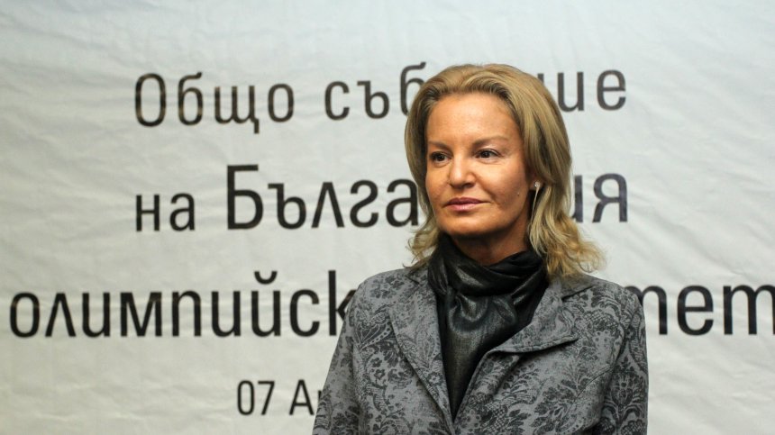 Костадинова отвърна на клеветите, заплаши шведския журналист със съд