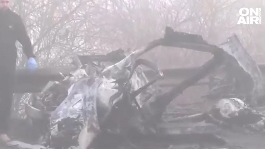 Взрив на кола бомба в Турция, ранени са 8 полицаи