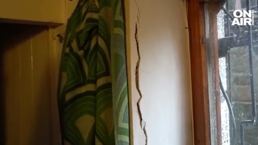 Къщи се пукат от тежките камиони в Кърджали: Все едно е земетресение