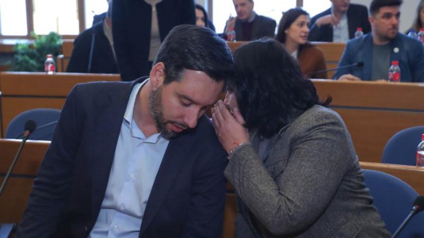 СОС остава без председател, Борис Бонев отново отива на балотаж