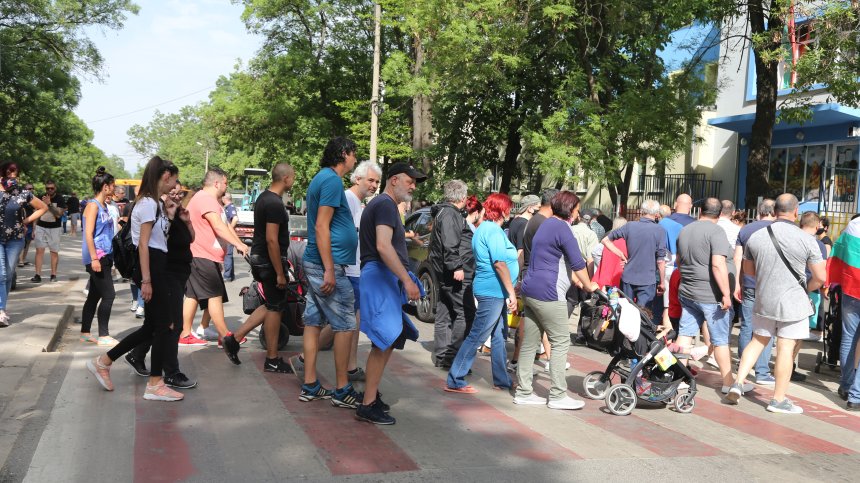 Протестиращи в "Захарна фабрика": Не сме гето