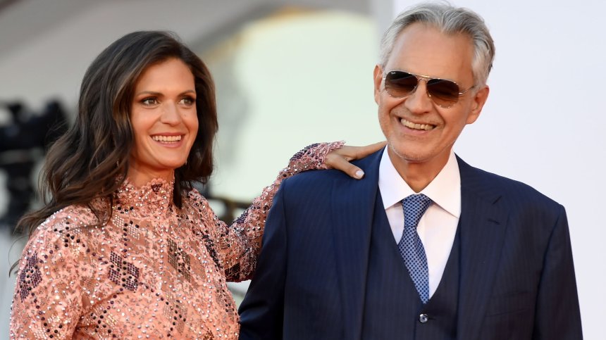 21 години заедно - каква е тайната на щастливия брак между Андреа и Вероника Бочели?