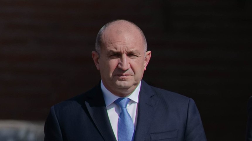 Румен Радев ще посети Германия, ще участва в откриването на нов военен завод