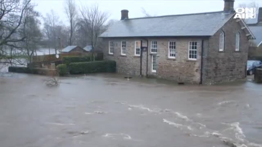 Германия в очакване на мощната буря "Сабине"